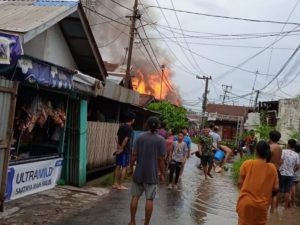Lima Rumah di Komp DPR Dilalap Sijago Merah