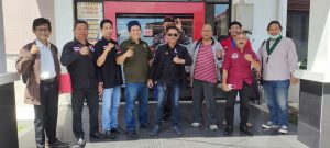 LEKEM Kalimantan Dan Kerukunan Dayak Kulawarga Borneo Laporkan Edy Mulyadi Ke Ditreskrimsus Polda Kalsel