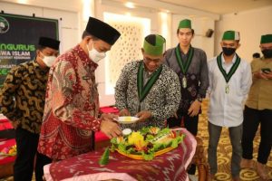 Sekda Ambo Sakka Hadiri Pelantikan Pengurus HMI Tanah Bumbu