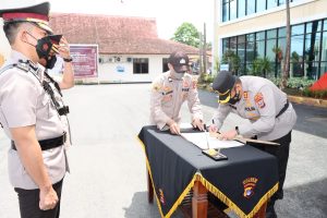 Dua Pejabat Utama Polres Kotabaru Berganti