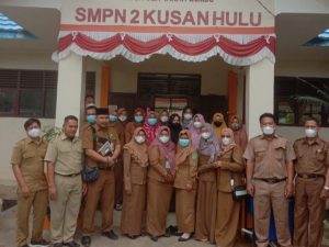Pemkab Tanah Bumbu Bina Sekolah Adiwiyata 2022