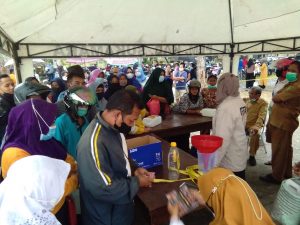 CBI Group Distribusikan Minyak Goreng Curah 7.000 L di Sukamara
