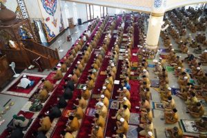 Bupati Tanah Bumbu Ajak Pegawai Pemkab, Sholat Dhuha Berjamaah