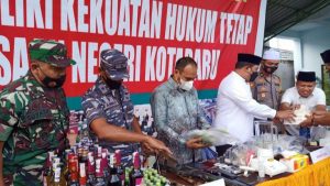 Ketua DPRD Kotabaru Hadiri Pemusnahan Barang Bukti