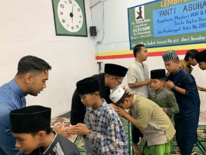 Maknai Bulan Ramadhan, HIPMI Palangka Raya Bukber dan Bagikan Takjil