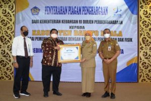Terbaik Penyaluran DAK Fisik, Penghargaan Kemenkeu RI, Kado Hj Noormiliyani AS