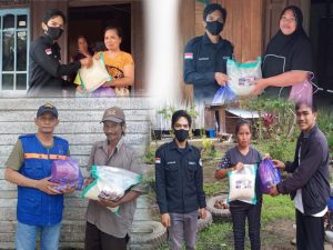 PPWI Bersama Polres dan DPRD Bagikan Parcel Lebaran Kepada Warga