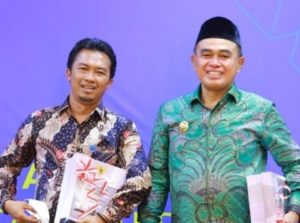 Waked DPRD Tanah Bumbu Dampingi Bupati Terima Laporan Hasil Pemeriksaan BPK
