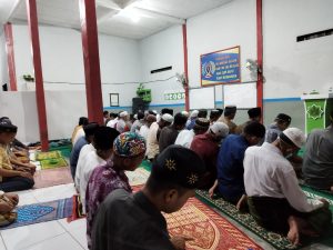 Wabup H. Ahmadi Jadi Imam Shalat Magrib di Lapas Kelas III Sukamara