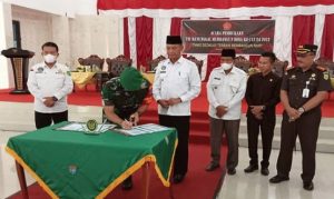 Wujudkan TMMD ke-13 Dandim Serah Terima Dengan Bupati Sukamara