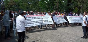 Datangi DPRD Tanah Laut, Nelayan Minta Cabut Izin SPBUN Tabanio