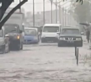 Hujan Deras, Sejumlah Ruas Jalan di Palangka Raya Terendam Banjir