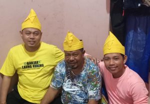 Saini Jenguk Pengurus Laung Kuning Banjar yang Sakit