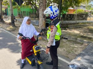 Kasat Lantas Polres Sukamara Sosialisasi Aturan Sepeda Listrik