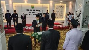 Abah Zairullah Azhar Lantik 21 Pejabat Lingkup Pemkab Tanbu