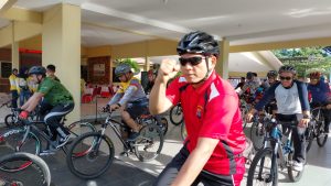 Ratusan Warga Ikuti Fun Bike, Meriahkan HUT Bhayangkara ke-76 di Polres Tanah Bumbu