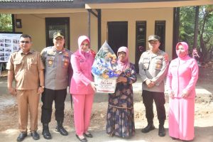 Setalah Sebelumnya Laksanakan Baksos dan Bansos, Polres Tala Lakukan Bedah Rumah