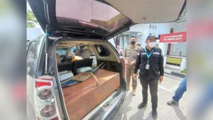 Terciduk, Mobil Modifikasi Tangki Langsir Pertalite di Palangka Raya