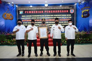 Berhasil Ciptakan Kamtibmas Kondusif, Irjen Pol Rikwanto Diganjar Penghargaan