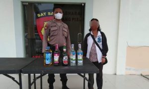 Jual Minuman Beralkohol Tanpa Izin 2 Warga Pulang Pisau Ditangkap Polisi