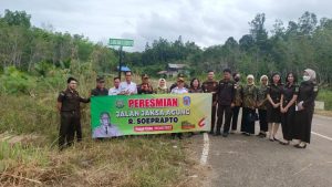 Ukir Sejarah, Hari Bhakti Adhyaksa ke-62, Kejari Murung Raya Resmikan Jalan Jaksa Agung R Soeprapto