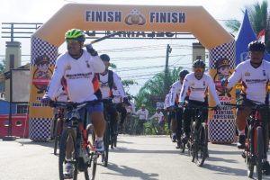 Kunjungan ke Tanbu, Kapolda Kalsel Ikuti Sepeda Santai