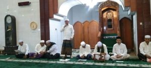 Kegiatan Keagamaan di Masjid Kota Pagatan Berlangsung Full 24 Jam