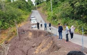 Ambruknya Jalan Penghubung Sei Hanyo-Supang, LSM FPR Minta Aparar Hukum Bertindak