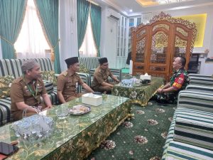Mengawali Tugas, Dandim Tanah Bumbu Silaturahmi ke Bupati