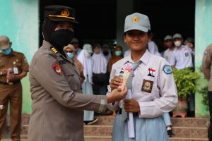 Polwan Goes To School, Imbau Bijak Dalam Bermedsos
