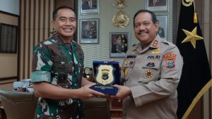 Kapolda Kalsel Terima Kunjungan Silaturahmi Pangdam VI/Mulawarman