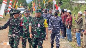 Tim Pengawas dan Evaluasi Laksma TNI Tinjau Pelaksanaan TMMD Desa Sumber Arum