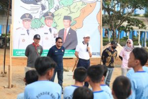 Pemkab Tanbu Lakukan Aksi Bersih-bersih Lingkungan Mesjid