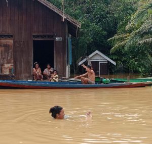 Debit Air DAS Kapuas Meningkat, 60 KK di Desa Barunang II Terdampak Banjir