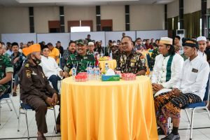 Gelar Komsos, Dandim Tanah Bumbu Perkenalkan Diri Kepada Masyarakat