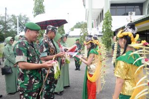 Pangdam Vl/Mulawarman dan Ketua Persit KCK Daerah VI/Mlw Kunker ke Jajaran Kodam VI/Mulawarman