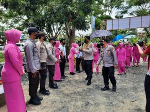Kunker ke Polsek Kuranji, Kapolres Tanah Bumbu Disambut Tarian Adat