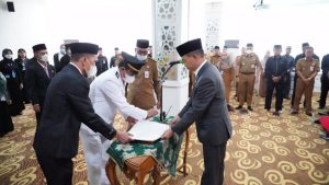 27 Pejabat, Eselon 3, 4 dan Fungsional Lingkup Pemkab Tanbu Dilantik
