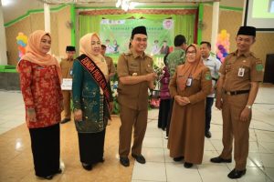Hari Anak Nasional, Bupati Abah Zairullah Terima Trophy Dari Menteri PPPA