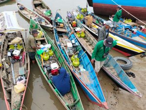 950 Nelayan Tanah Laut Terima Bantuan Mesin Konversi BBM ke BBG