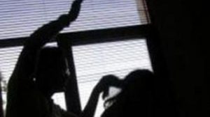 Gegara Cemburu, Pria Tusuk Mantan Pacar Pakai Pisau di Bekas Gedung PN Batulicin