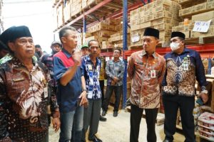 Jelang Nataru, Sekda Tanbu Bersama Tim Satgas Pangan Monitor Harga dan Ketersediaan Barang