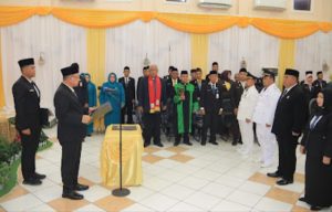 Bupati H. Sayed Jafar Lantik Pejabat Administrator dan Pengawas Lingkup Pemkab Kotabaru