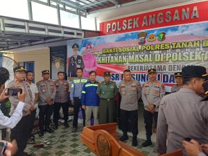 57 Anak Ikuti Sunatan Massal yang Diselanggarakan Polres Tanah Bumbu