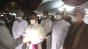 1300 Jemaat Penuhi Gereja Katedral Banjarmasin, Rayakan Natal dan Misa