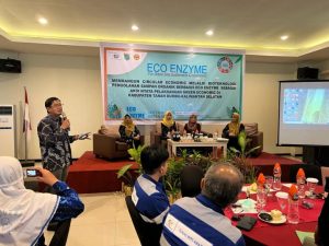 Gandeng ULM dan PT. TIA Pemkab Tanbu Gelar Pelatihan Pengelolaan Sampah