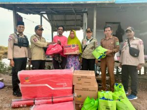 Korban Kebakaran dan Angin Puting Beliung di Satui, Dapat Bantuan Pemkab Tanah Bumbu