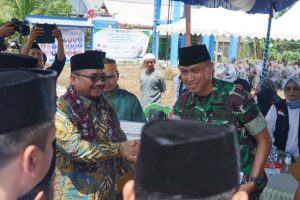 Kasdim 1022/Tanah Bumbu Hadiri Launching Kampung Zakat di Desa Sukamaju