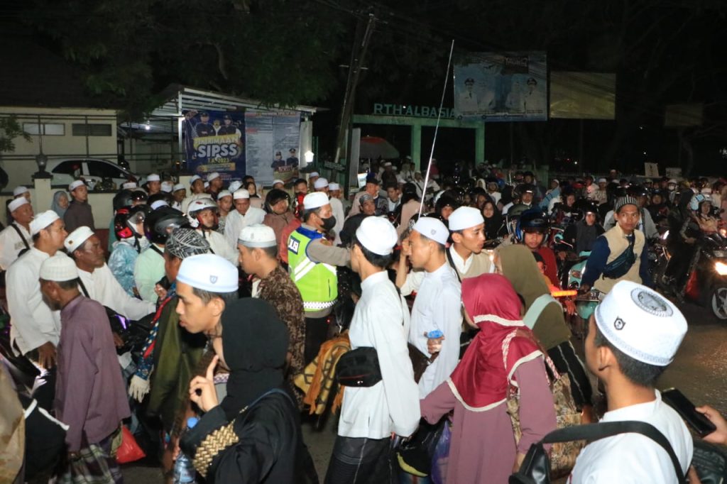 Kapolda Kalsel Apresiasi Petugas Pengamanan dan Masyarakat, Haul Abah Guru Sekumpul Lancar Aman Tertib