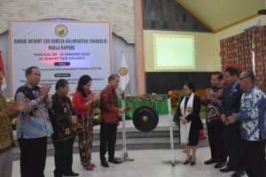 Bupati Kapuas Buka Sinode XXII Resort GKE Kuala Kapuas